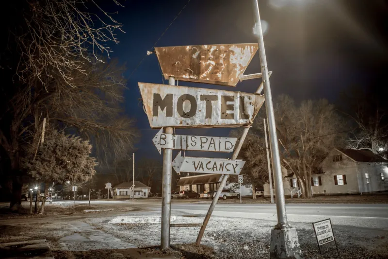 Vacancy Forever: Wandering the Crumbling Motor Lodges of America's Forgotten Highway Strips